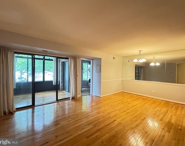 5482 Cedar Lane - Photo Thumbnail 10