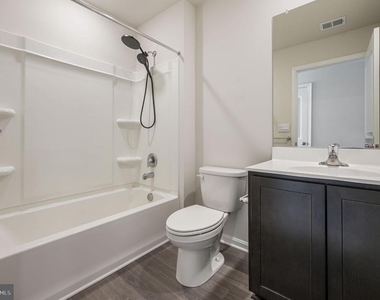 633 Currant Circle - Photo Thumbnail 19