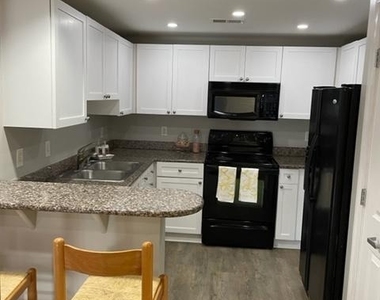 777 7th Street Nw - Photo Thumbnail 36