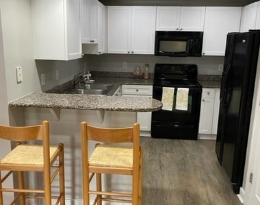 777 7th Street Nw - Photo Thumbnail 38