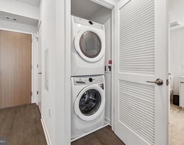 2601 Calvert St Nw - Photo Thumbnail 21