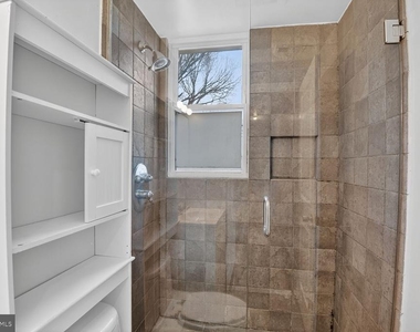 1364 Constitution Avenue Ne - Photo Thumbnail 14