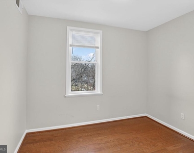1364 Constitution Avenue Ne - Photo Thumbnail 10