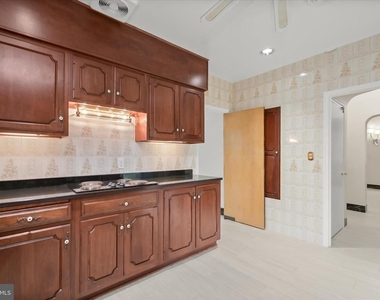 3007 Oliver Street Nw - Photo Thumbnail 30