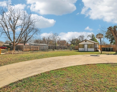 620 Barbara Dr - Photo Thumbnail 30