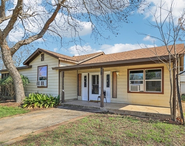 620 Barbara Dr - Photo Thumbnail 2
