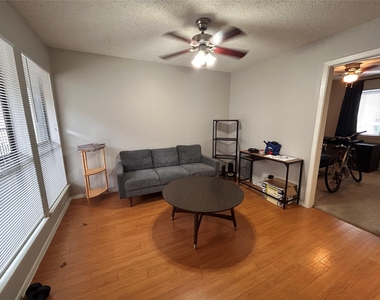 3115 Helms St - Photo Thumbnail 1