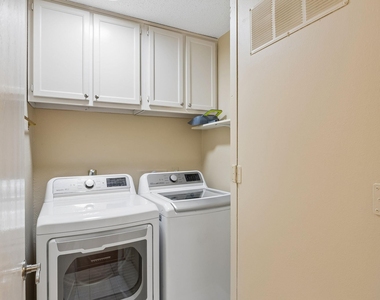 8340 Fathom Cir - Photo Thumbnail 20