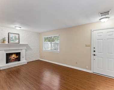 8340 Fathom Cir - Photo Thumbnail 2