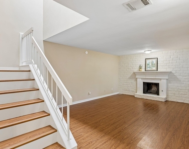 8340 Fathom Cir - Photo Thumbnail 5