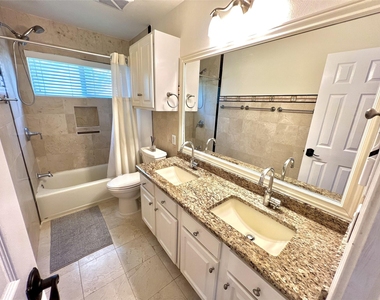 1722 Antler Crossing Dr - Photo Thumbnail 22