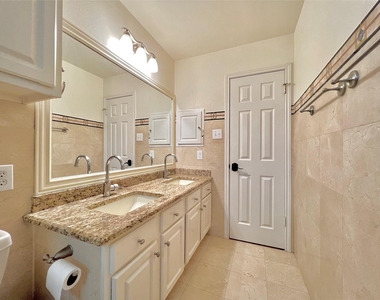 1722 Antler Crossing Dr - Photo Thumbnail 23