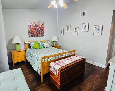 5107 Leralynn St - Photo Thumbnail 8