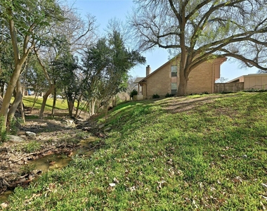 2002 Millay Dr - Photo Thumbnail 27