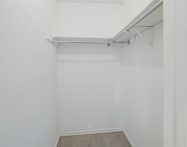 2002 Millay Dr - Photo Thumbnail 17