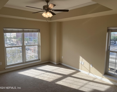 400 E Bay Street - Photo Thumbnail 59