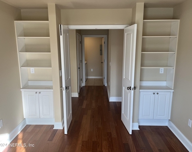 400 E Bay Street - Photo Thumbnail 58