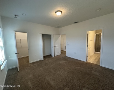 136 Pinebury Lane - Photo Thumbnail 9