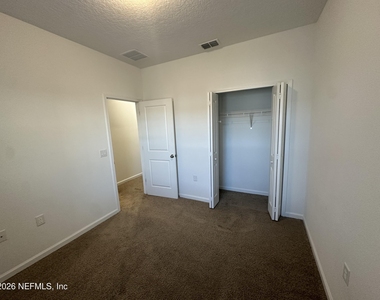 136 Pinebury Lane - Photo Thumbnail 14