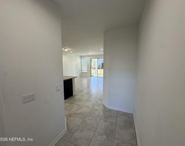 136 Pinebury Lane - Photo Thumbnail 2