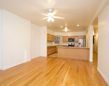 6711 N Sheridan Road - Photo Thumbnail 7