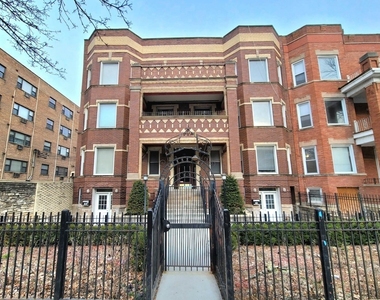 6717 N Sheridan Road - Photo Thumbnail 1