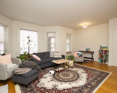 6717 N Sheridan Road - Photo Thumbnail 7