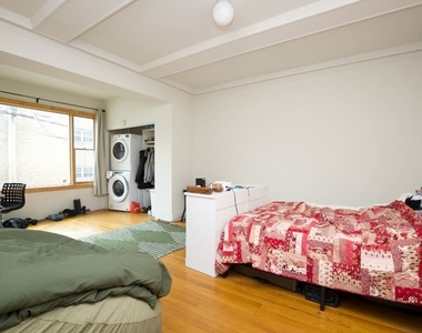 6717 N Sheridan Road - Photo Thumbnail 15