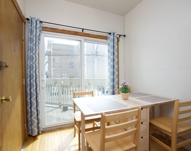 6717 N Sheridan Road - Photo Thumbnail 5