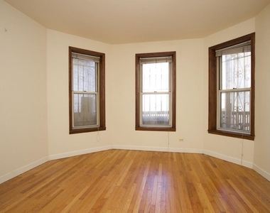 6713 N Sheridan Road - Photo Thumbnail 15