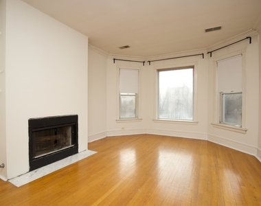 6717 N Sheridan Road - Photo Thumbnail 9