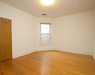 6717 N Sheridan Road - Photo Thumbnail 13