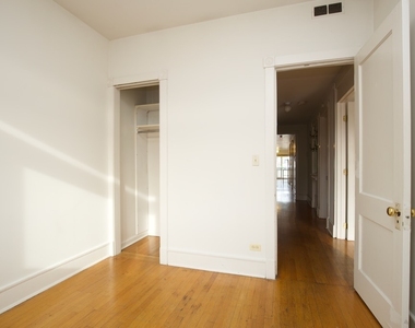 6717 N Sheridan Road - Photo Thumbnail 12