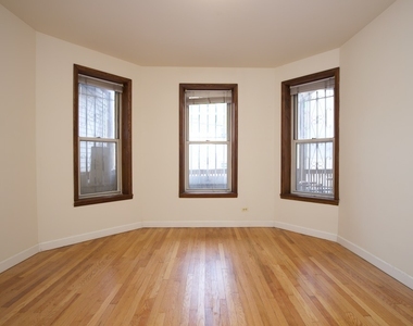 6713 N Sheridan Road - Photo Thumbnail 11