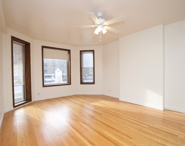 6713 N Sheridan Road - Photo Thumbnail 4