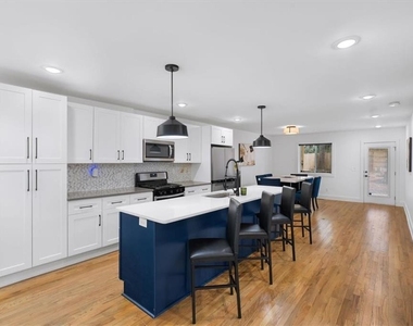 1846 Rogers Avenue Sw - Photo Thumbnail 2