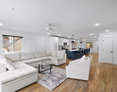 1846 Rogers Avenue Sw - Photo Thumbnail 12