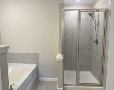 381 Northaven Avenue - Photo Thumbnail 15