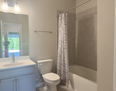 381 Northaven Avenue - Photo Thumbnail 26