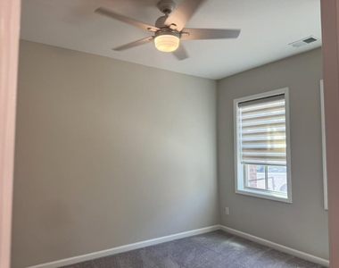 381 Northaven Avenue - Photo Thumbnail 25