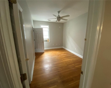 528 Rankin Street Ne - Photo Thumbnail 5