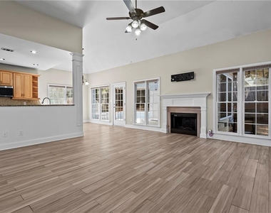 3030 Northcliff Drive - Photo Thumbnail 1