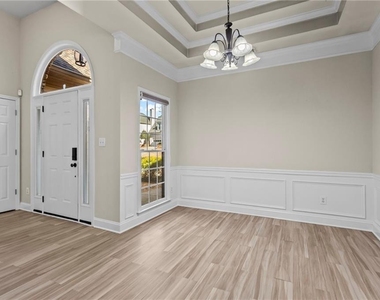 3030 Northcliff Drive - Photo Thumbnail 5