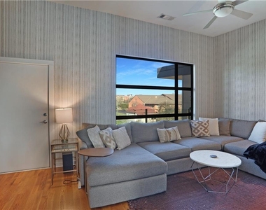 472 Martin Street Se - Photo Thumbnail 1
