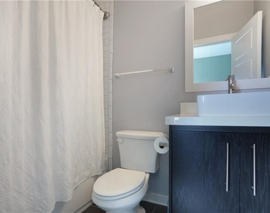 472 Martin Street Se - Photo Thumbnail 9