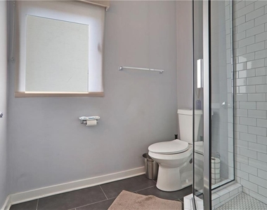 472 Martin Street Se - Photo Thumbnail 4