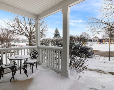 986 Four Seasons Boulevard - Photo Thumbnail 11