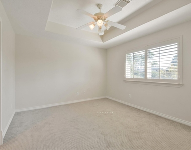 8114 Hideaway Lake Circle - Photo Thumbnail 29