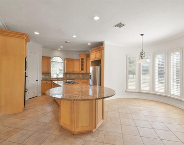 8114 Hideaway Lake Circle - Photo Thumbnail 9
