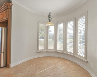 8114 Hideaway Lake Circle - Photo Thumbnail 12